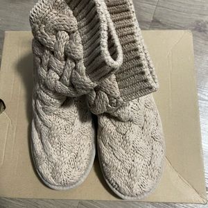 Cream UGG sweater boot